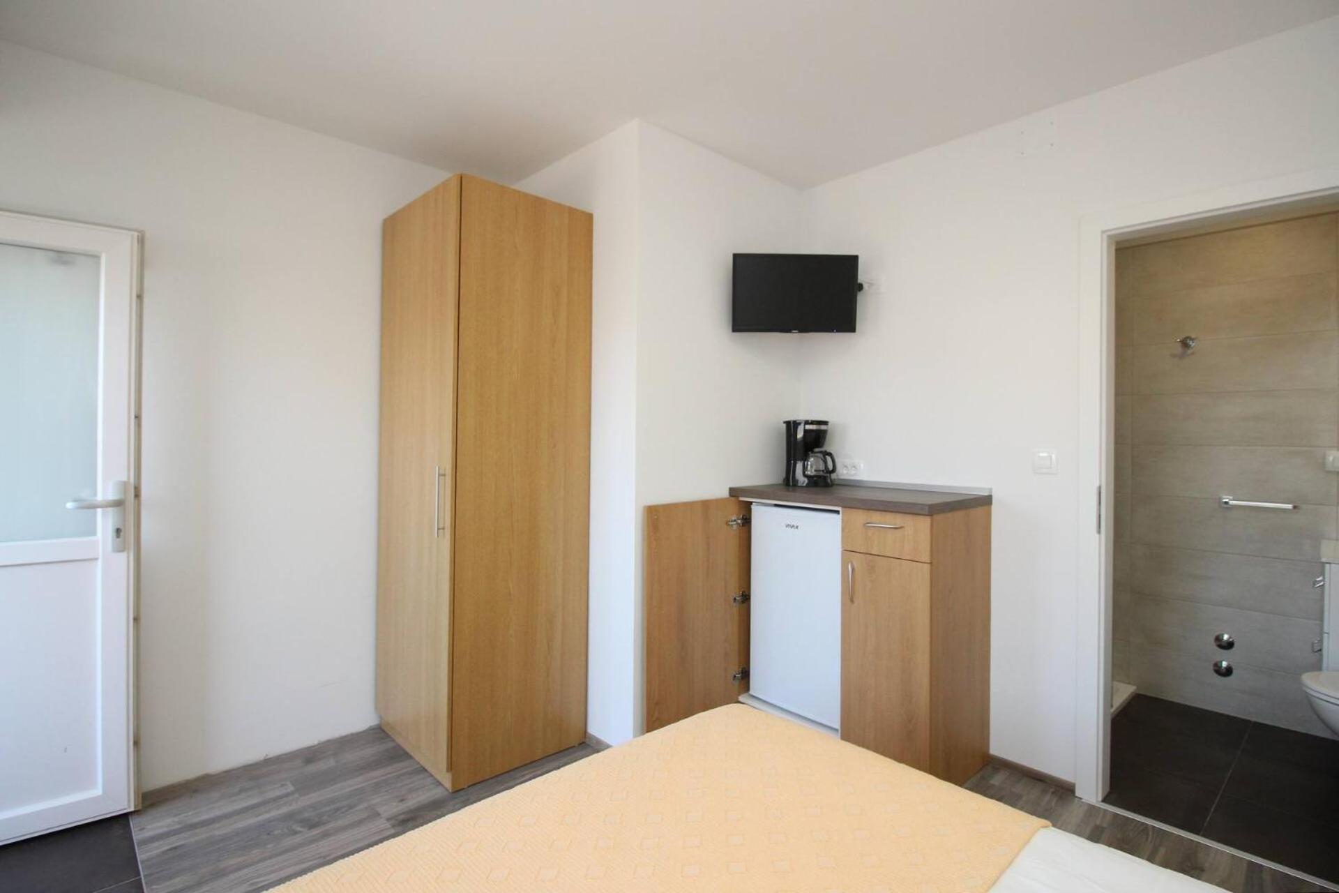 Apartments & Rooms Dekanic Baška Esterno foto